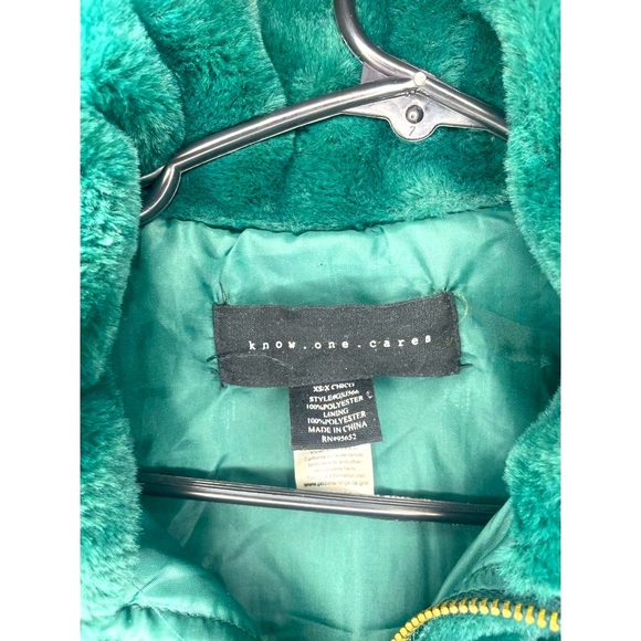 Victoria’s Secret Know One Cares Green teddy Jacket - Picture 5 of 5